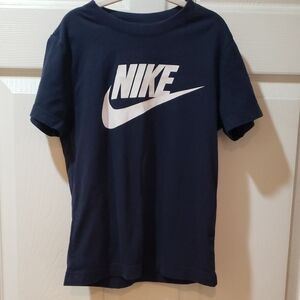 Nike Kids Dark Blue Tee with White Logo Size 6-7